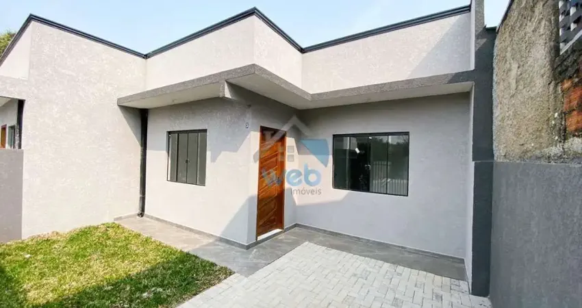 Casa em condomínio à venda no bairro costeira, em araucária, com dois quartos, sala, cozinha, banheiro, edícula com churrasqueira.