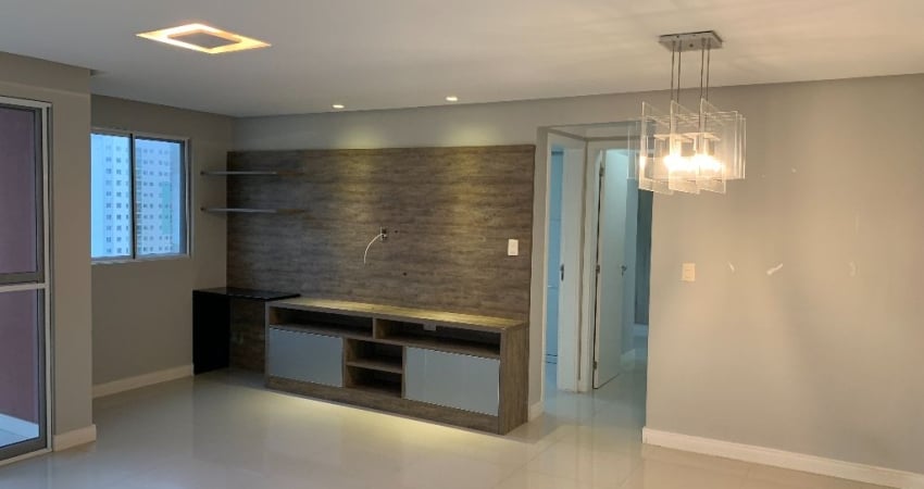 Apartamento 2/4 com Suíte, sala ampliada e Varanda - Piatã