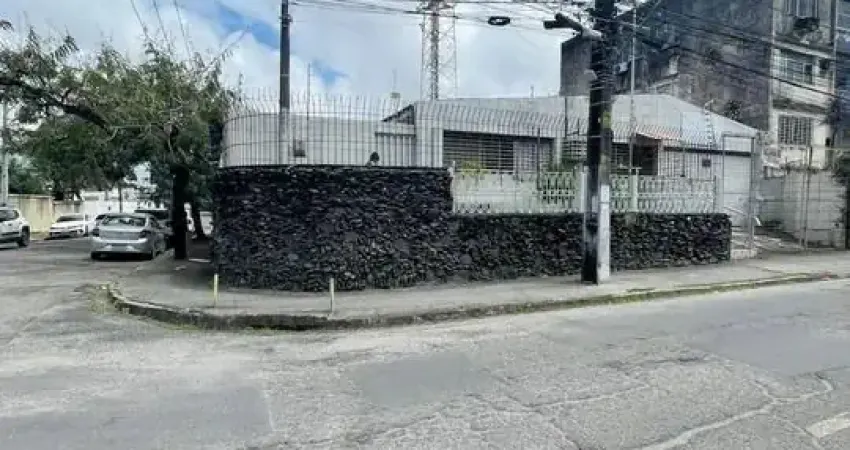 Casa comercial com 6 salas à venda no Ilha do Retiro, Recife 