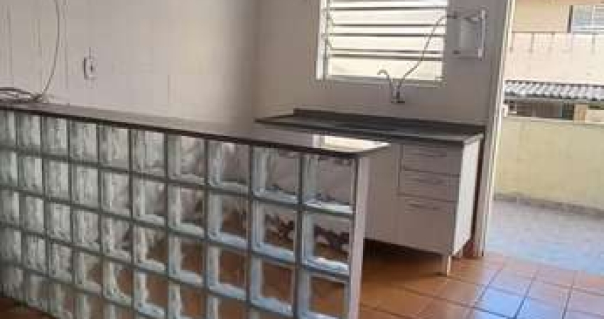 Casa 2 dormitórios para alugar Vila Nivi São Paulo/SP
