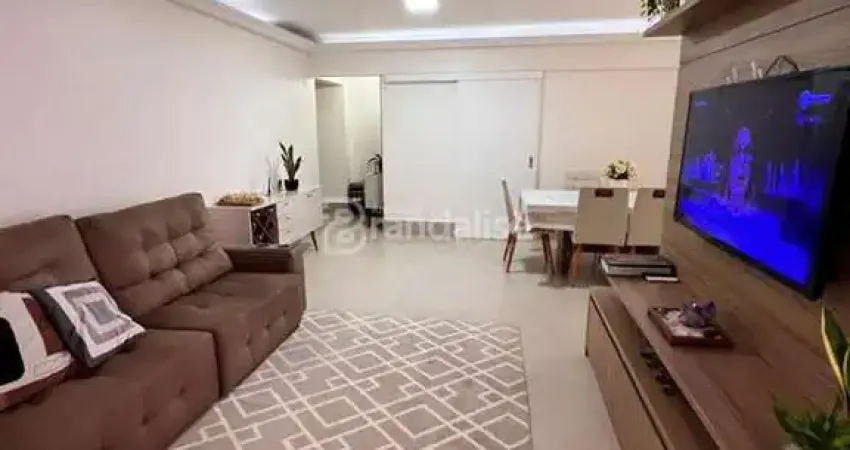 3 dormitorios em frente shopping russi russi, Meia Praia, Itapema - SC