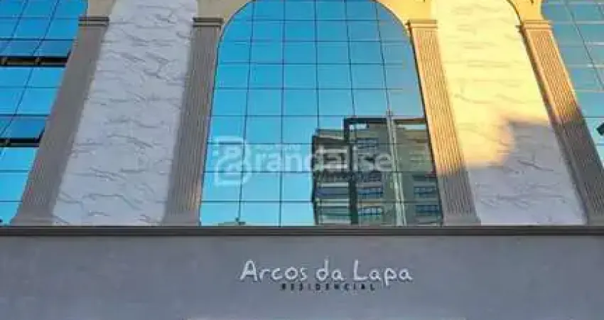 Mobiliado decorado bem localizado, Meia Praia, Itapema - SC