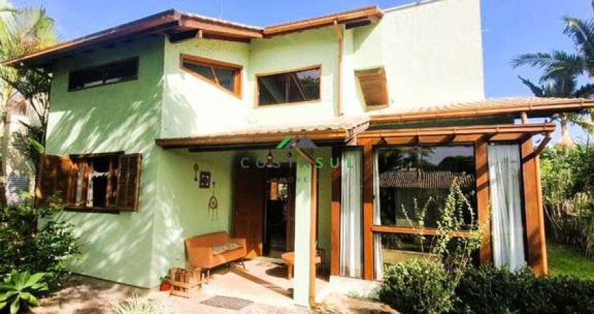 Casa Beira da Lagoa com Trapiche Privativo | Praia da Ferrugem | Garopaba-SC