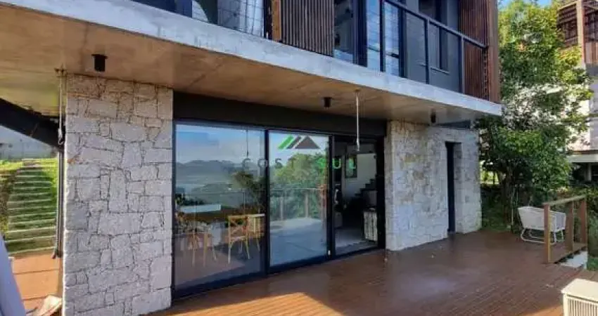 Casa Moderna com Vista Deslumbrante para a Lagoa – Praia da Ferrugem/SC