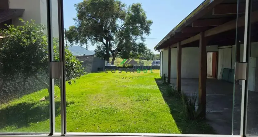 Casa ampla com espaço Gourmet à venda no bairro Areias de Palhocinha – Garopaba/