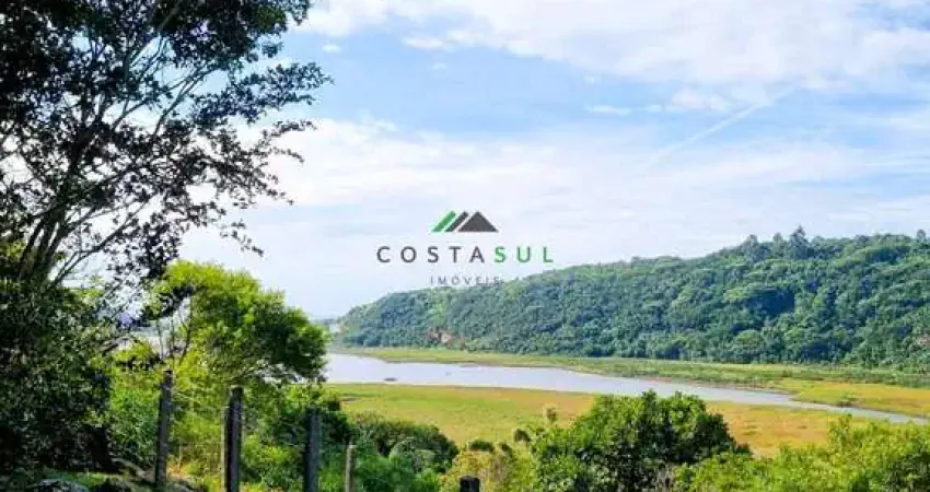 Casa à Venda Vista incrível para a Lagoa do Macacú| Garopaba-SC
