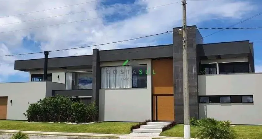 Casa de Alto Padrão no Condomínio Garopaba Internacional