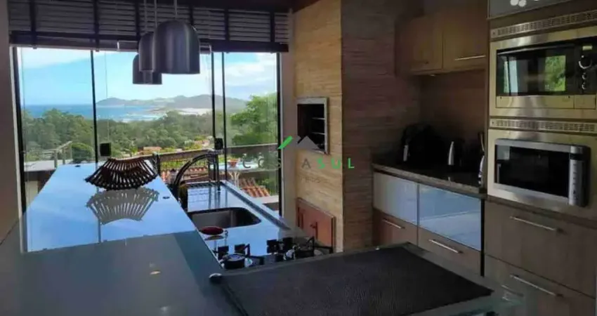 Casa com Vista Panorâmica para o Mar e Lagoa – Morro da Ferrugem, Garopaba/SC
