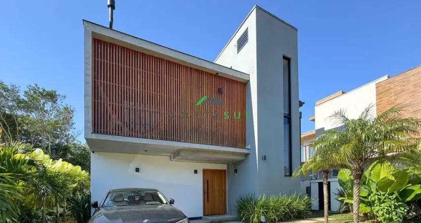Casa de Alto Padrão com Vista para o Mar – Praia da Gamboa, Garopaba (SC)