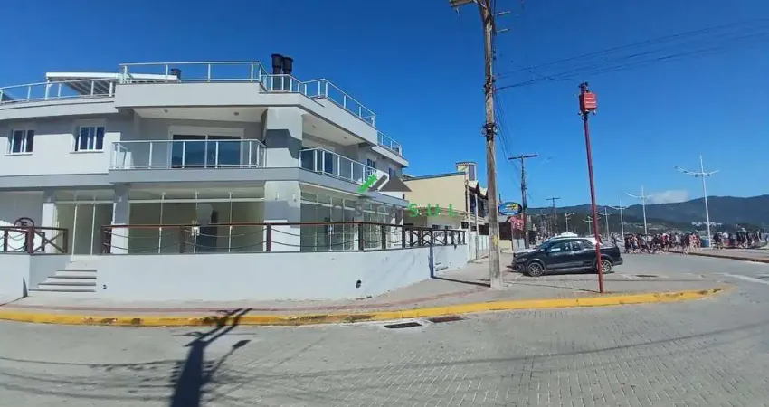 Sala comercial (nº 02) na avenida dos pescadores, em frente à praia central