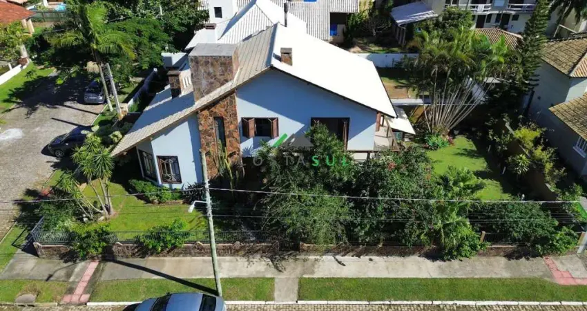 Casa com 3 quartos à venda na Alvaro Ernesto dos Santos, 76, Jardim Panorâmico, Garopaba