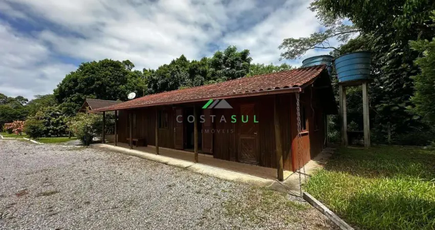 Casa disponpivel para locação (perído de 9 meses), bairro Limpa, próximo à SurfL