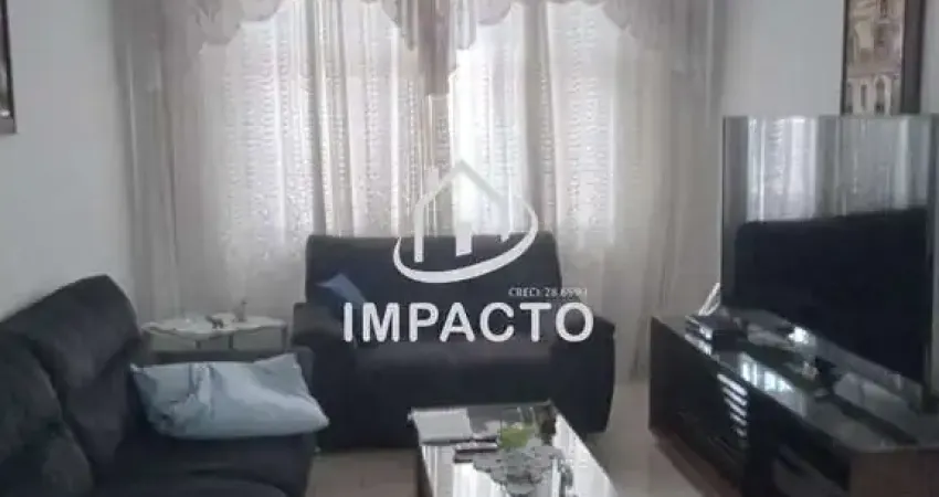Sobrado com 3 dormitórios, quintal coberto com churrasqueira e vaga para até 6 carros à venda