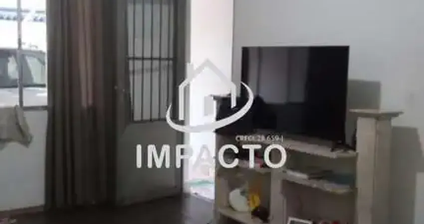Sobrado à venda com 4 quartos e área com churrasqueira