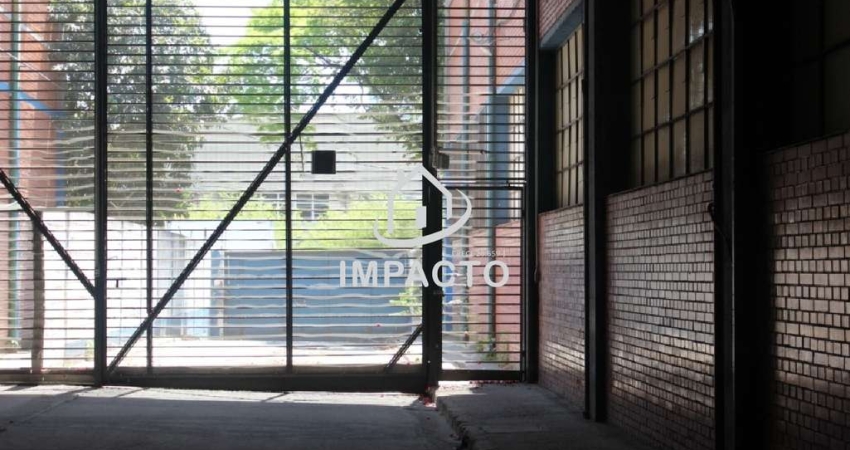 Galpões com escritórios, disponíveis para locação, em Osasco, Zona Oeste de São Paulo. Módulos a partir de 2.800m² para locação (área total disponível 5.600m²)
