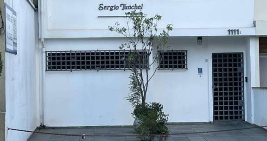 Casa Comercial na Rua Bandeira Paulista no coração do Itaim Bibi