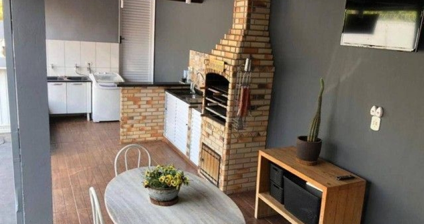 Casa com 3 Quartos e 2 banheiro à Venda, 138m² Parque Fernando Jorge - Cubatão, SP