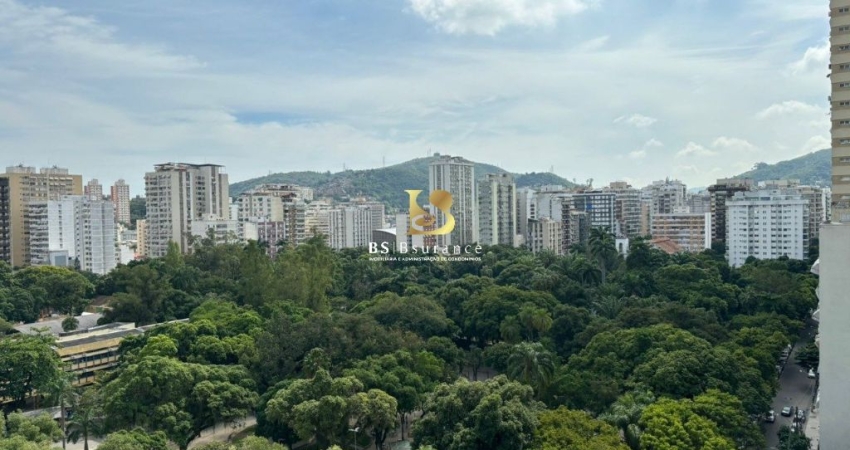 Apartamento FRENTE, SOL DA MANHA, linda vista para o campo de São Bento