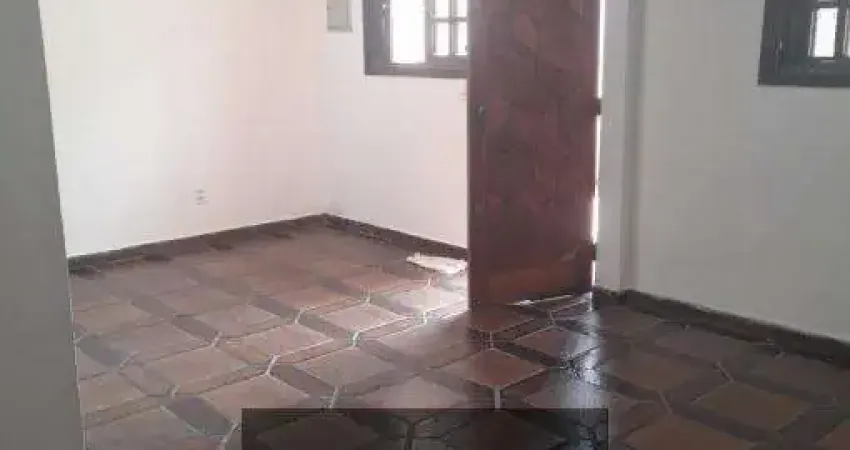 Casa com 3 quartos para alugar na Rua Karl Czernick, Santo Amaro, São Paulo