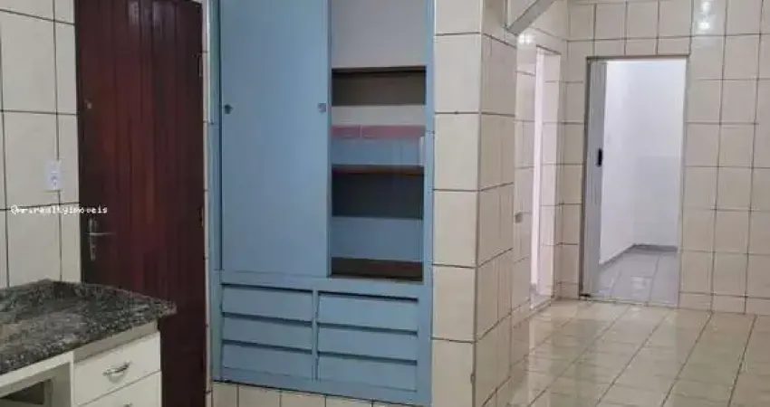 Casa para Locação em São Paulo, Parque Independência, 2 dormitórios, 1 banheiro, 2 vagas