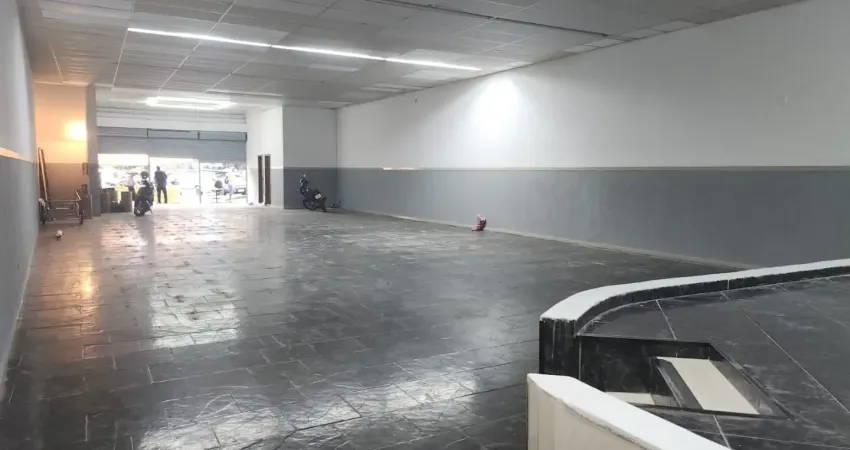 Loja 350m² centro de  mauá aluguel r$ 13.000,00 (era a igreja universal  calçadão próximo à estação ferroviária guapituba)