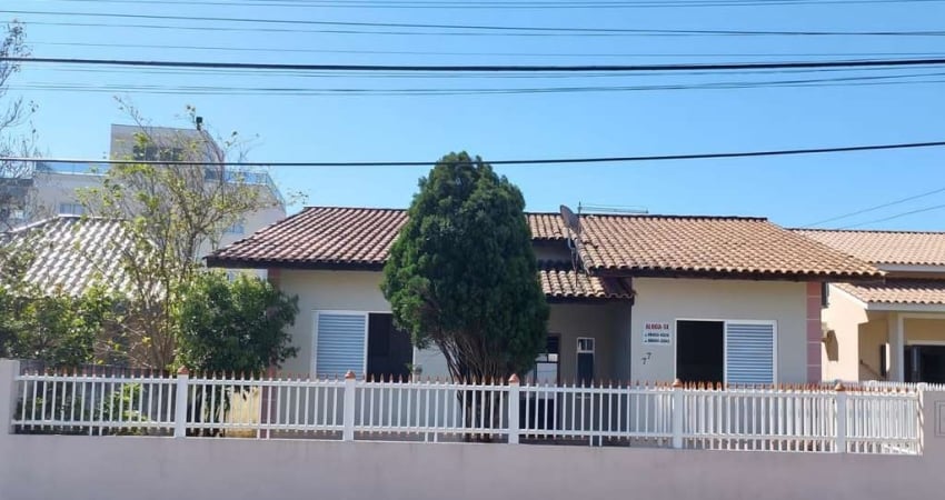 Casa para Aluguel Anual, na Praia do Mar Aberto,  da Pinheira, Palhoça - SC