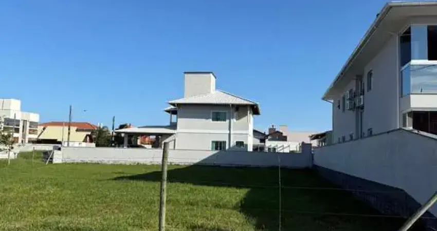 Terreno à venda no Balneário Ponta do Papagaio (Ens Brito), Palhoça