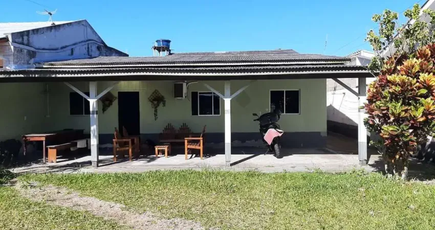 Casa com 2 quartos à venda na Avenida Sagrada Família, Pinheira, Palhoça