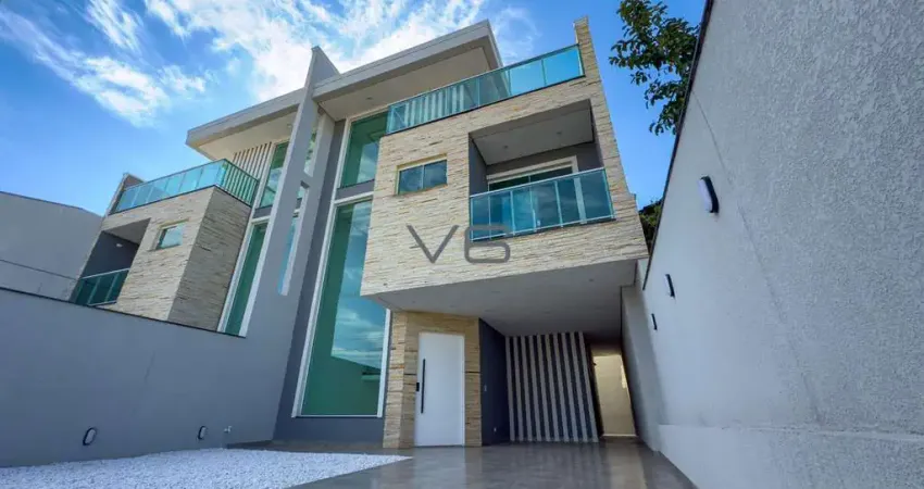 Casa Triplex com 3 quartos sendo 1 suíte, 152 m² privativos, 2 vagas de garagem, no Capela Velha, Araucária - PR.
