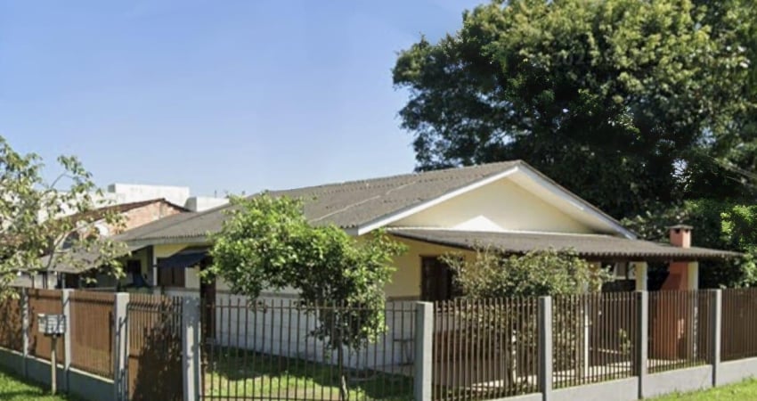 Casa de Esquina à Venda no Balneário Primavera - Pontal do Paraná
