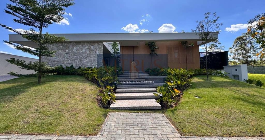 Casa Térrea com 5 Dormitórios e 4 Suítes à Venda em Campinas