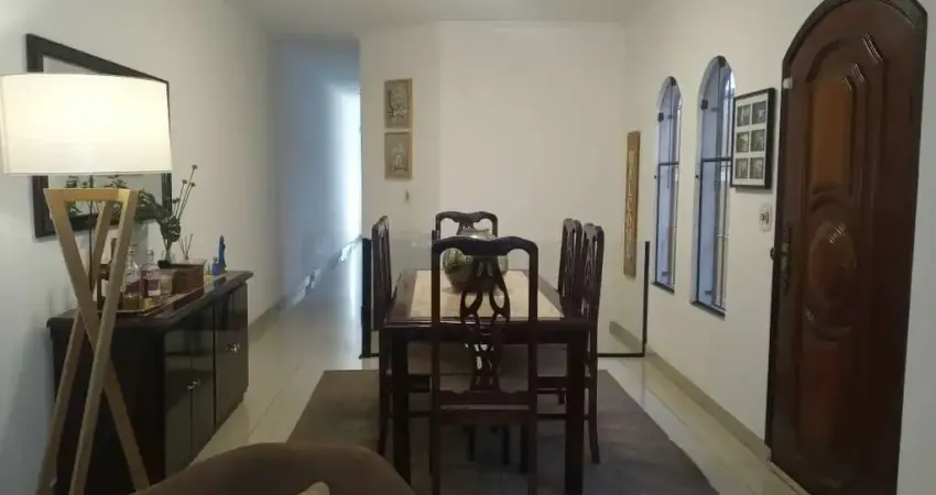 CASA COM 2 SUÍTES E SALÃO COMERCIAL À VENDA NO BAIRRO DA PENHA