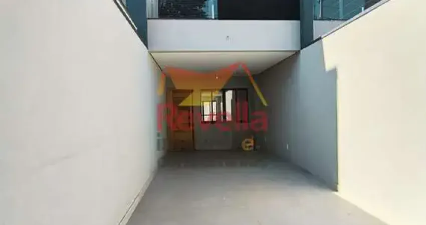 SOBRADO 3 DORM E 2 VAGAS DE GARAGEM À VENDA NO BAIRRO VILA RÉ