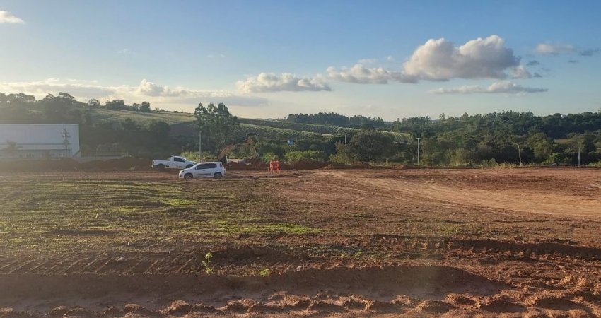 Loteamento aberto , planejado financiamento direto !