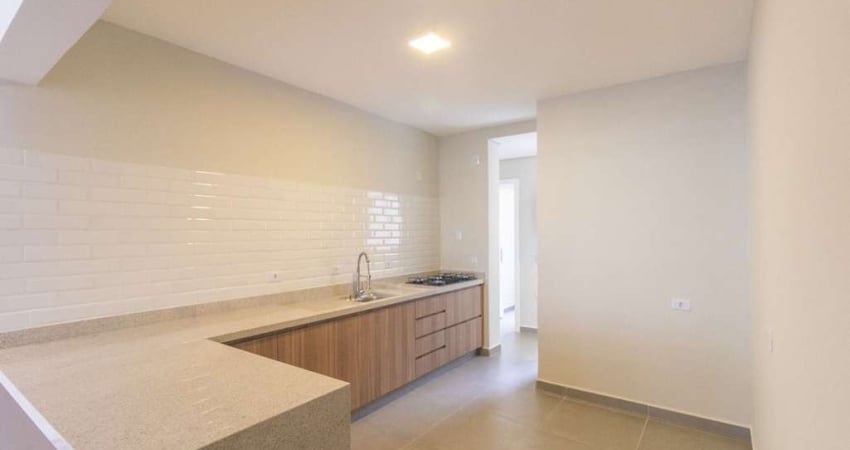 Apartamento com 3 quartos (2 suítes) no Cabral – Reformado com 100 m² privativos