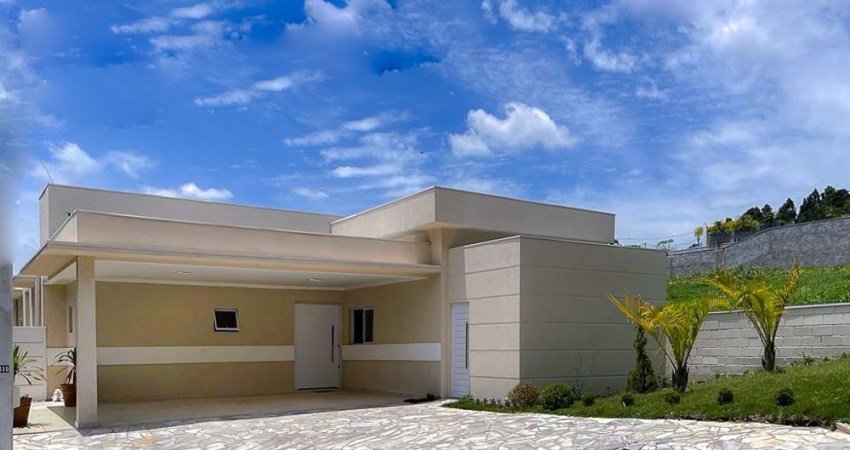 Casa térrea em condomínio fechada na cidade de Vinhedo