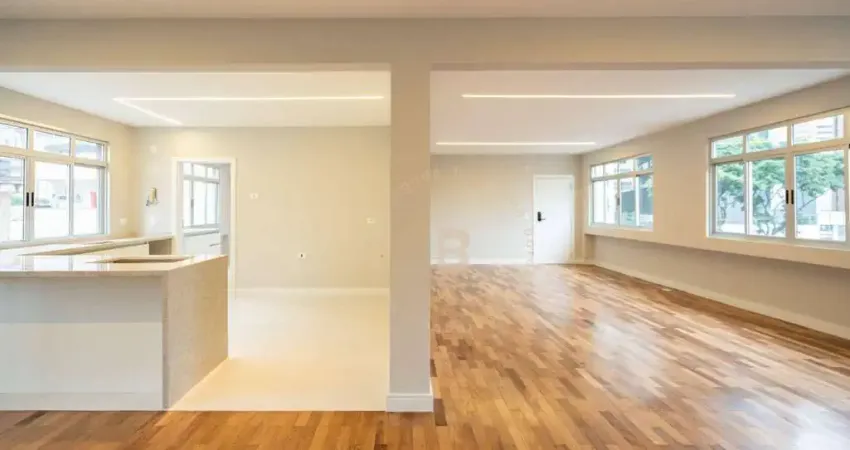 Apartamento reformado no Edifício Tangará – Centro/Batel, Curitiba