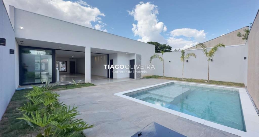 Casa térrea com 03 Suites a Vanda no Jardim Tóquio, 200m2 de construção e 360m2