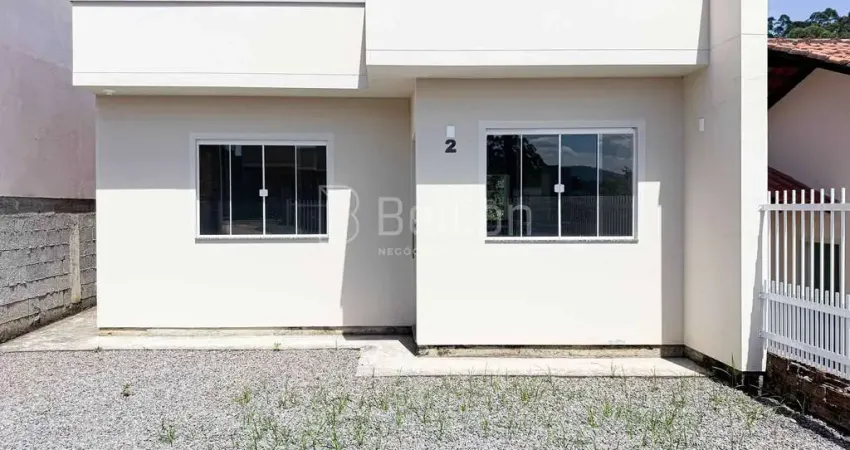 Casa com 2 quartos à venda no Araponguinhas, Timbó