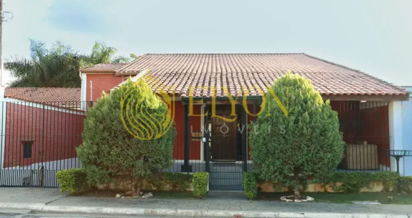Casa Alto Padrão em Belveder Clube dos 500, Guaratinguetá/SP