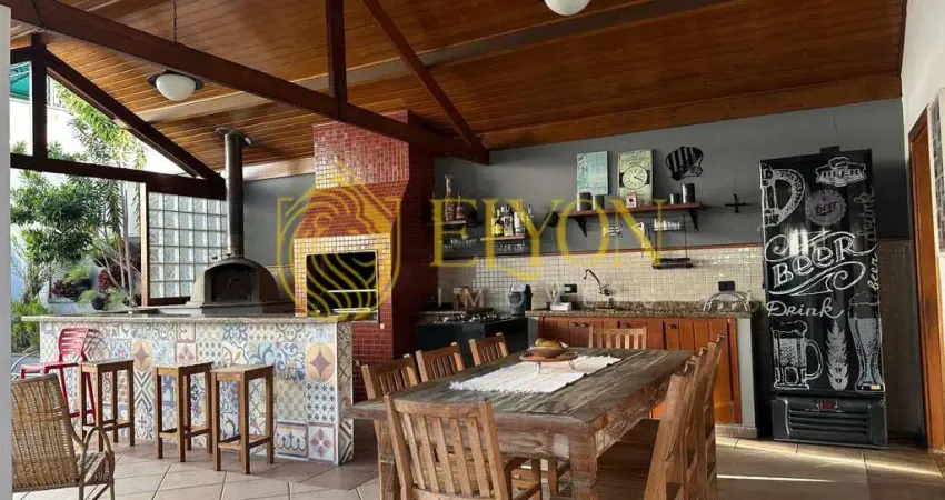 Casa Alto Padrão em Portal das Colinas, Guaratinguetá/SP