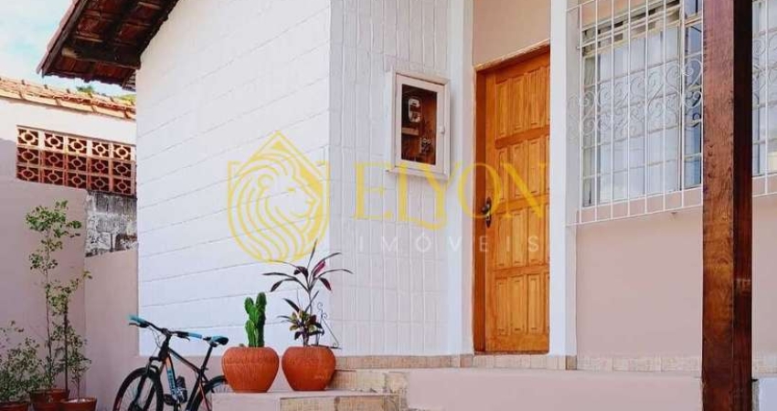 Casa com 3 quartos à venda no Jardim Padroeira, Guaratinguetá 