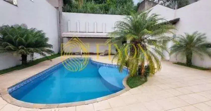 Casa com 4 quartos, 328 m², à Venda - Portal das Colinas - Guaratinguetá/SP