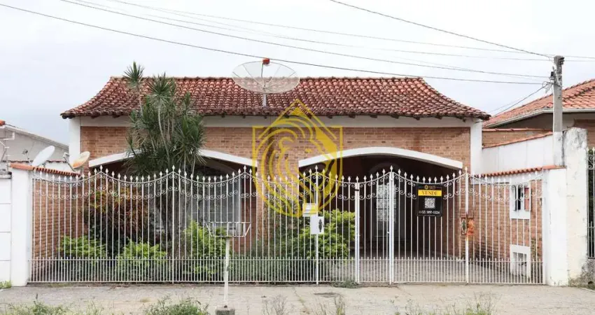 Casa com 3 quartos à venda na Vila Comendador Rodrigues Alves, Guaratinguetá 