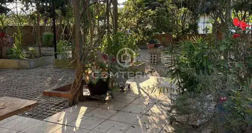 Casa com 3 quartos à venda na Rua Irineu José Moreira, Centro, Porto Belo