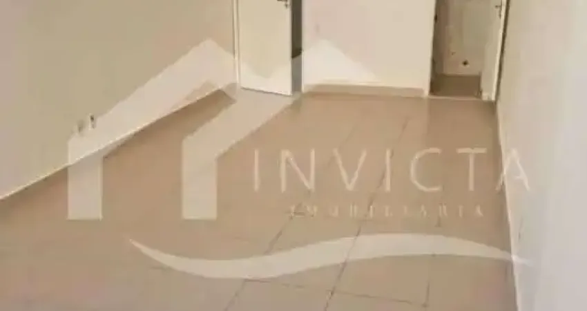 Sala comercial perfeita no coração de copacabana . quadra da praia