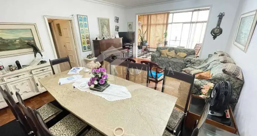 Maravilhoso apartamento de três quartos com suíte e varanda!