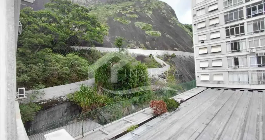 Excelente oportunidade apartamento de três quartos no posto 3 em copacabana!!!!!