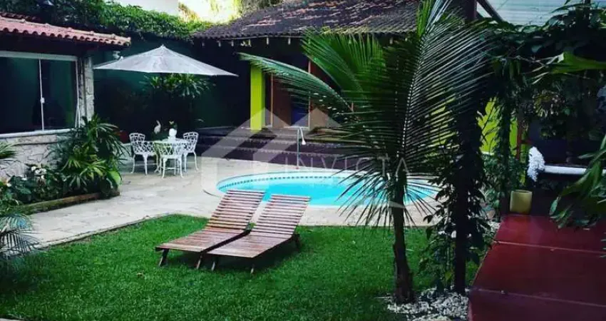 Maravilhosa mansao com 7 quartos e vista para o cristo redentor!!!