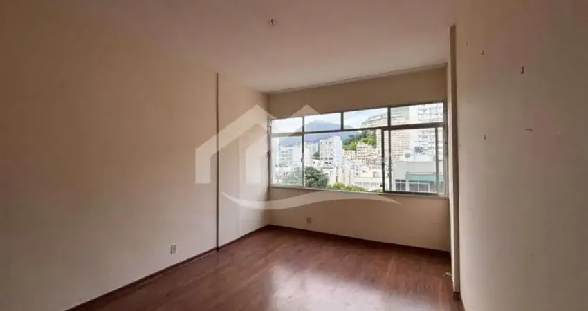 Excelente oportunidade de 3 quartos com vaga para reforma em Ipanema